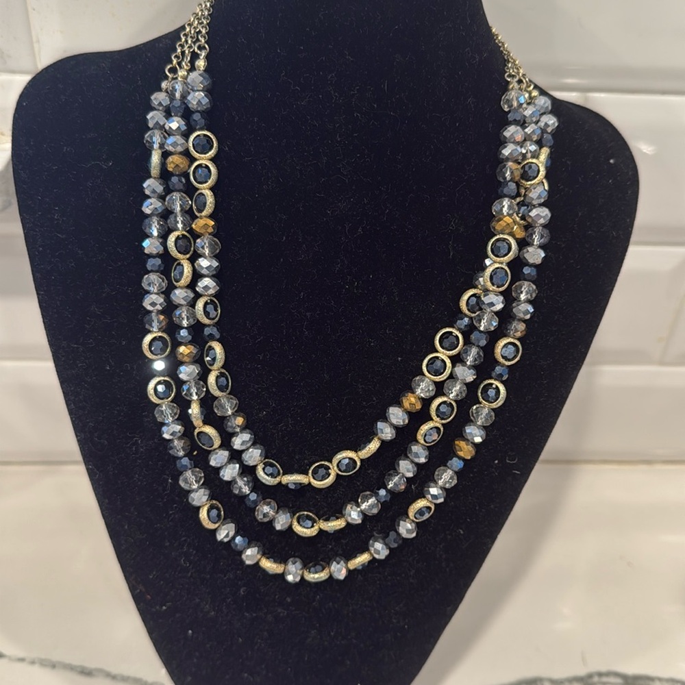 Women’s three tiered necklace